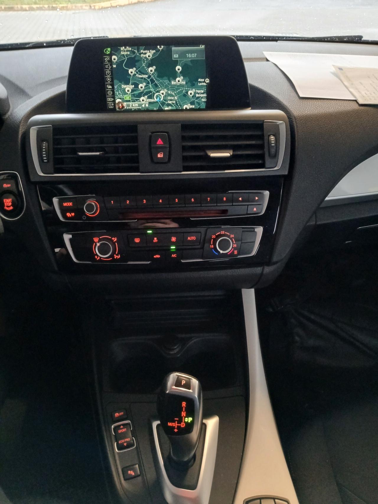 Bmw 118 118d 5p. Urban*AUTOMOATICA