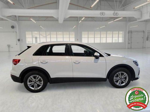 AUDI Q3 35 TDI S tronic Business Advanced