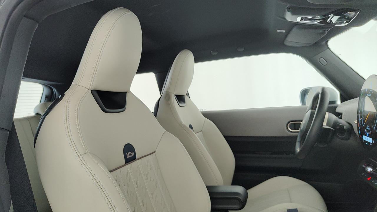 MINI Mini Cooper F66 3p - Mini Cooper 3p 1.5 C Favoured auto