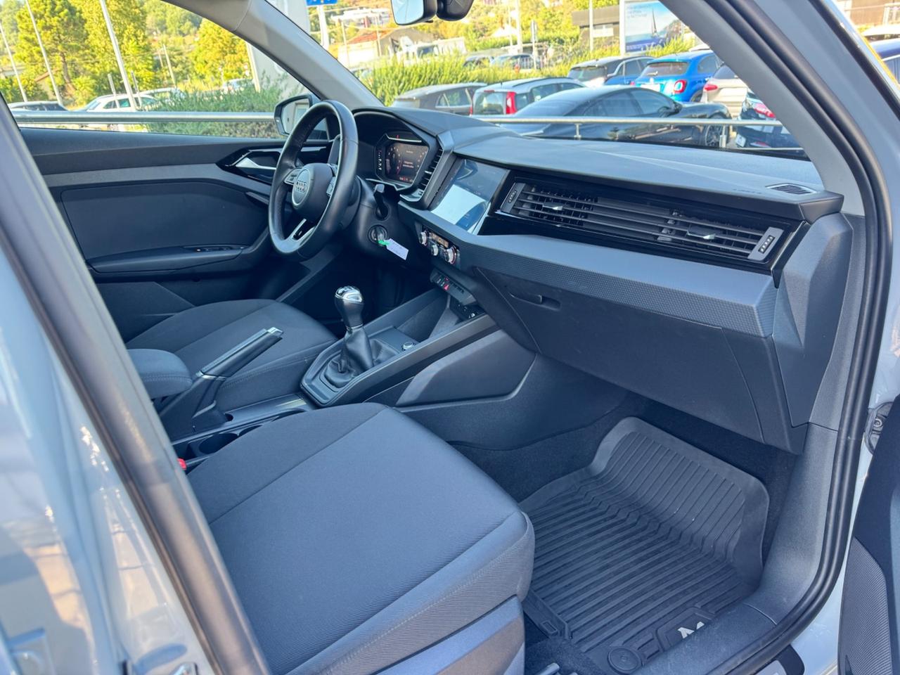 Audi A1 citycarver 30 TFSI Identity Contrast