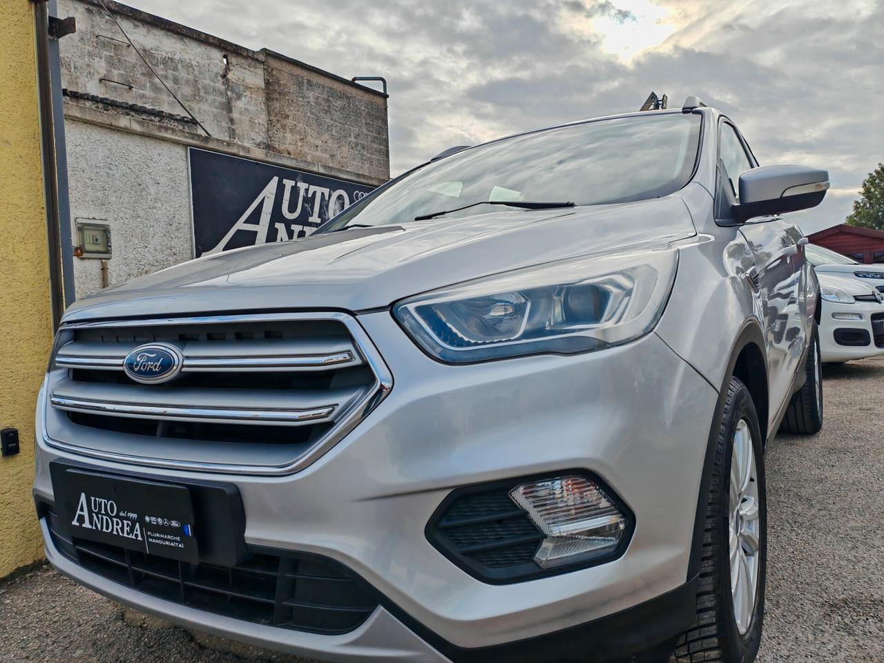 Ford Kuga 1.5 TDCI 120 CV 2WD Titanium 2018
