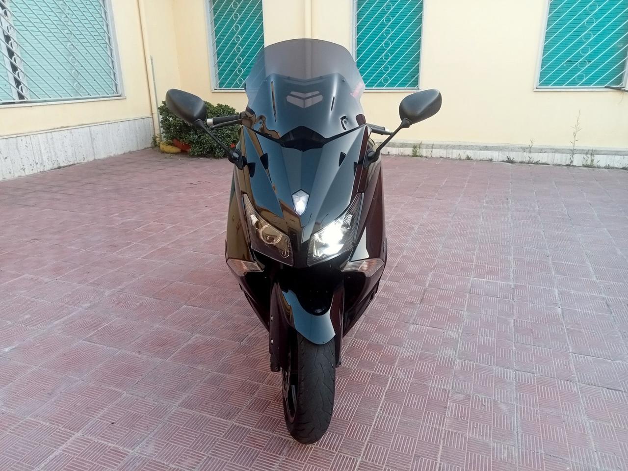 Yamaha t-max 530 2014 km 28000