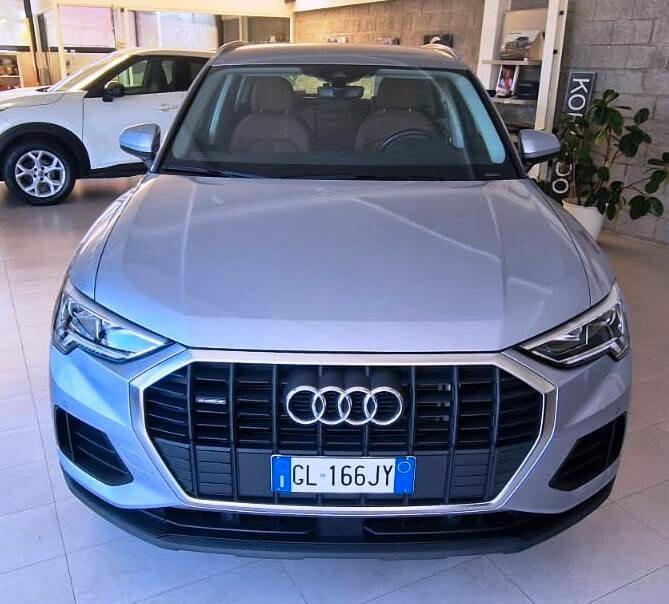 Audi Q3 40 TDI quattro S tronic Business Advanced