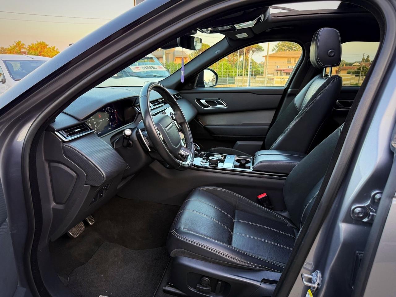 Land Rover Range Velar 2.0D I4 240 CV R-Dynamic HSE