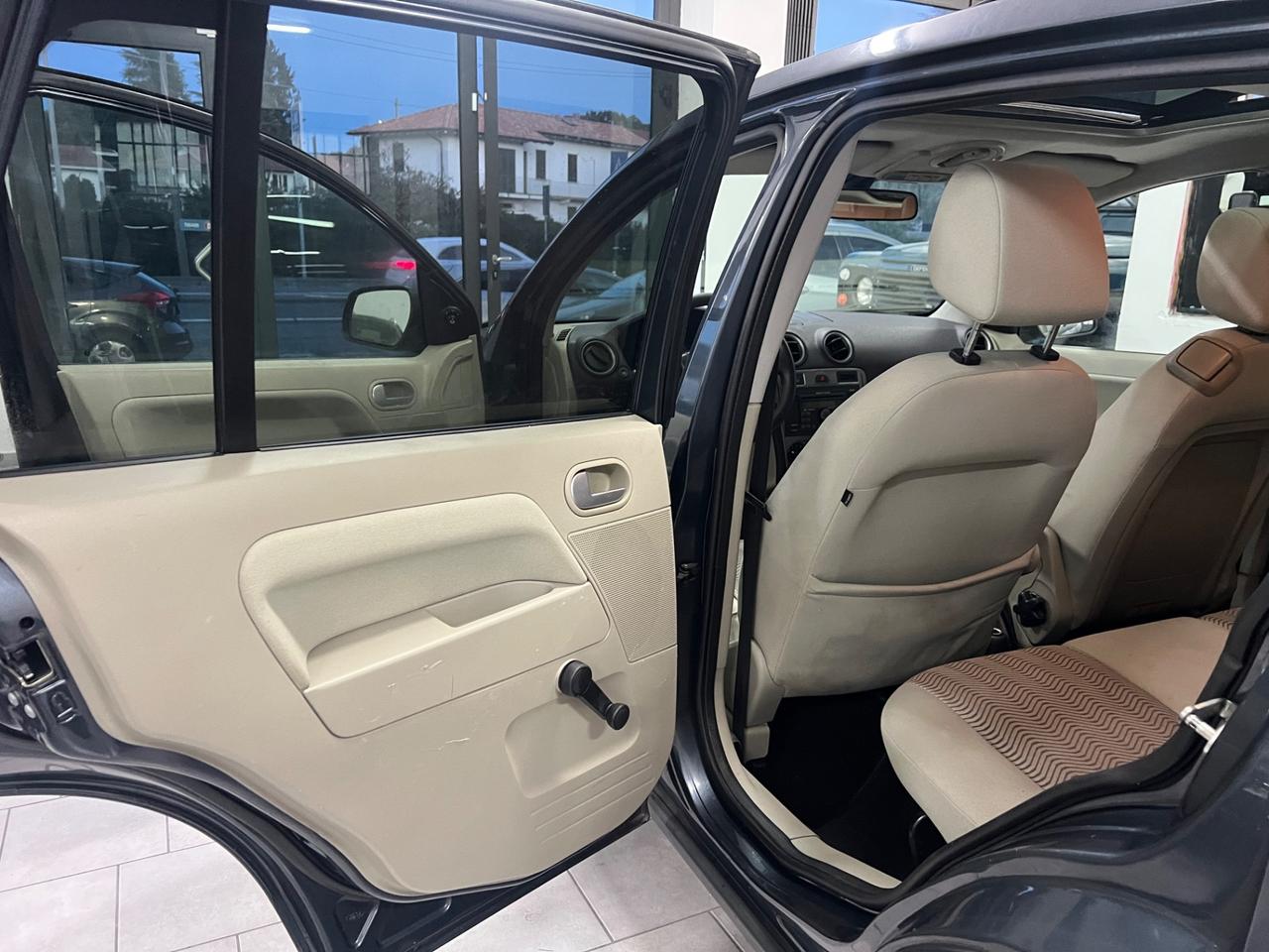 Ford Fusion UAV 1.4 16V 5p.