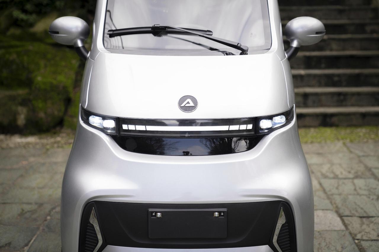 Cabin Active Virea - Muvia - Auto senza patente - Dispositivo medico - Scooter cabinato