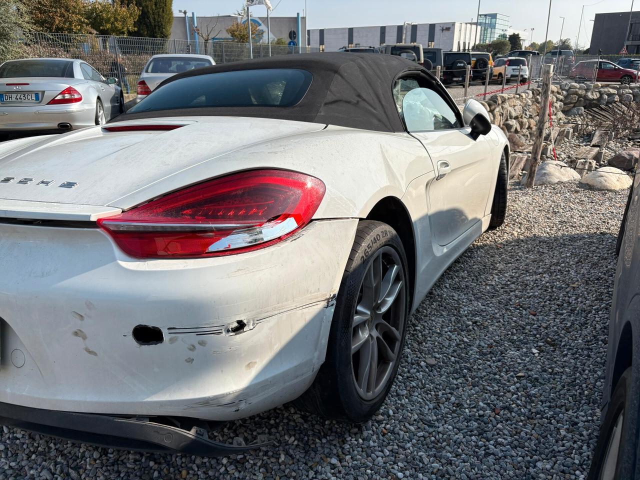 Porsche Boxster 2.7 incidentata