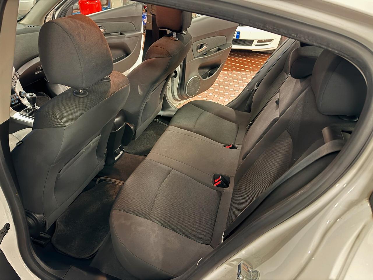 Chevrolet Cruze 1.6 5 porte LT - UNICO PROPRIETARIO