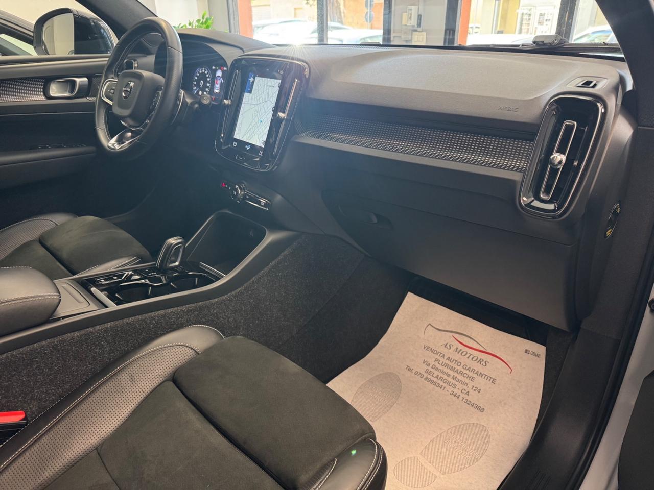 Volvo XC40 D3 2.0 150 Cv R-design Finanziabile