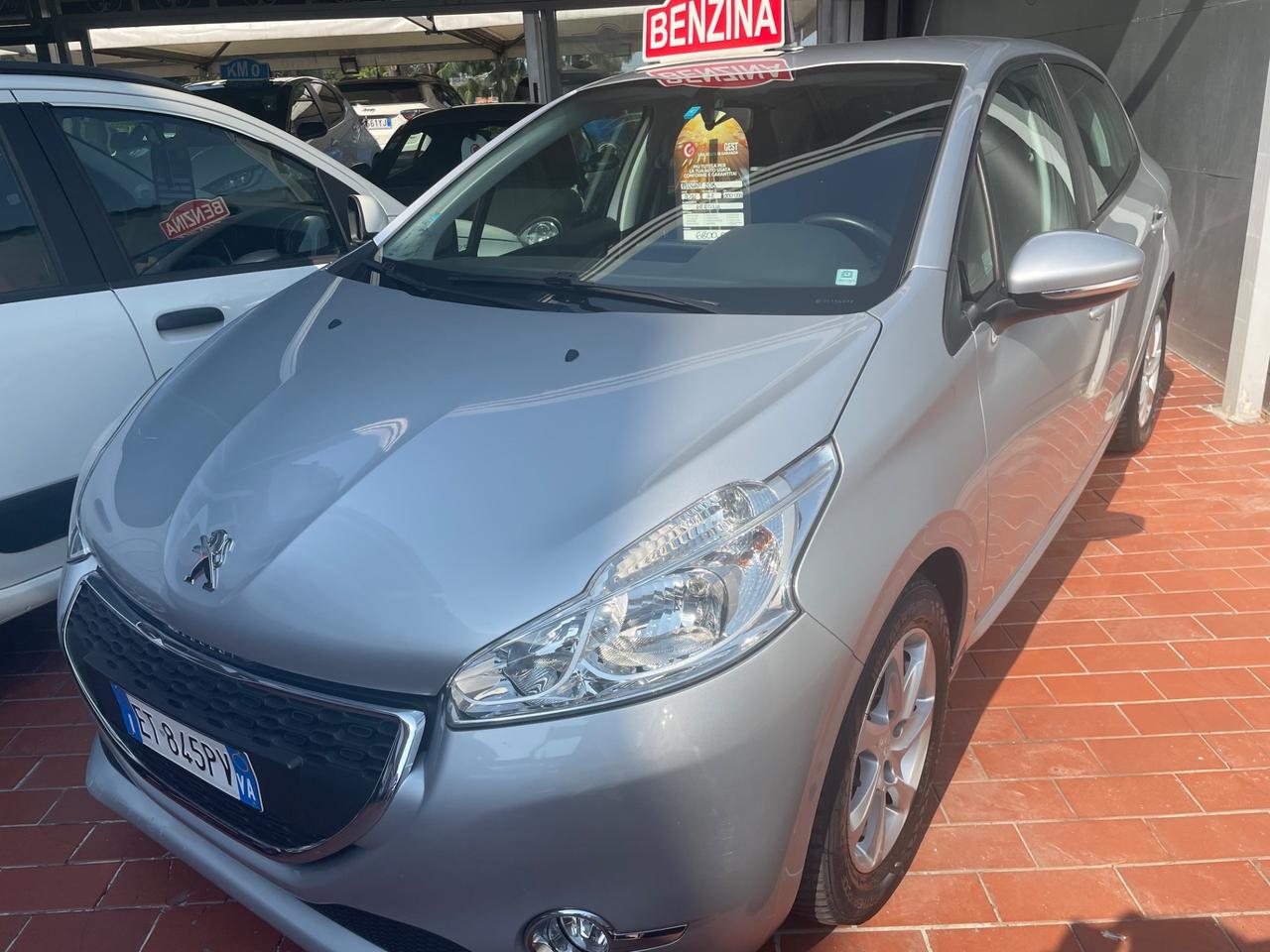 Peugeot 208 1.2 VTi 82 CV 3 porte Allure