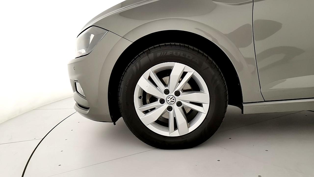 VOLKSWAGEN Polo VI 2017 - Polo 5p 1.0 tgi Trendline 90cv my19