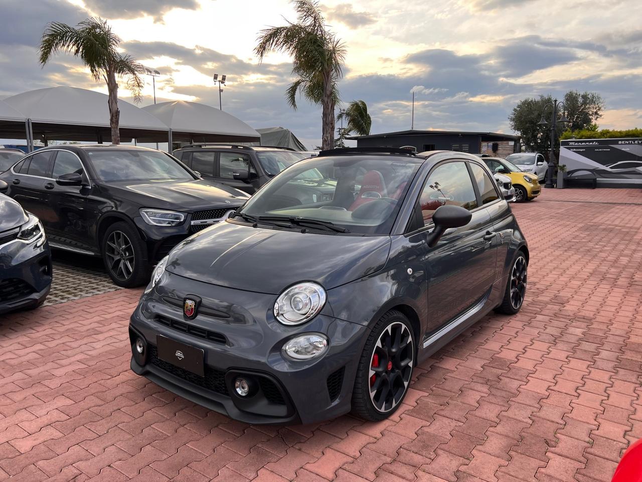 Abarth 595 C 1.4 Turbo T-Jet 180 CV Competizione