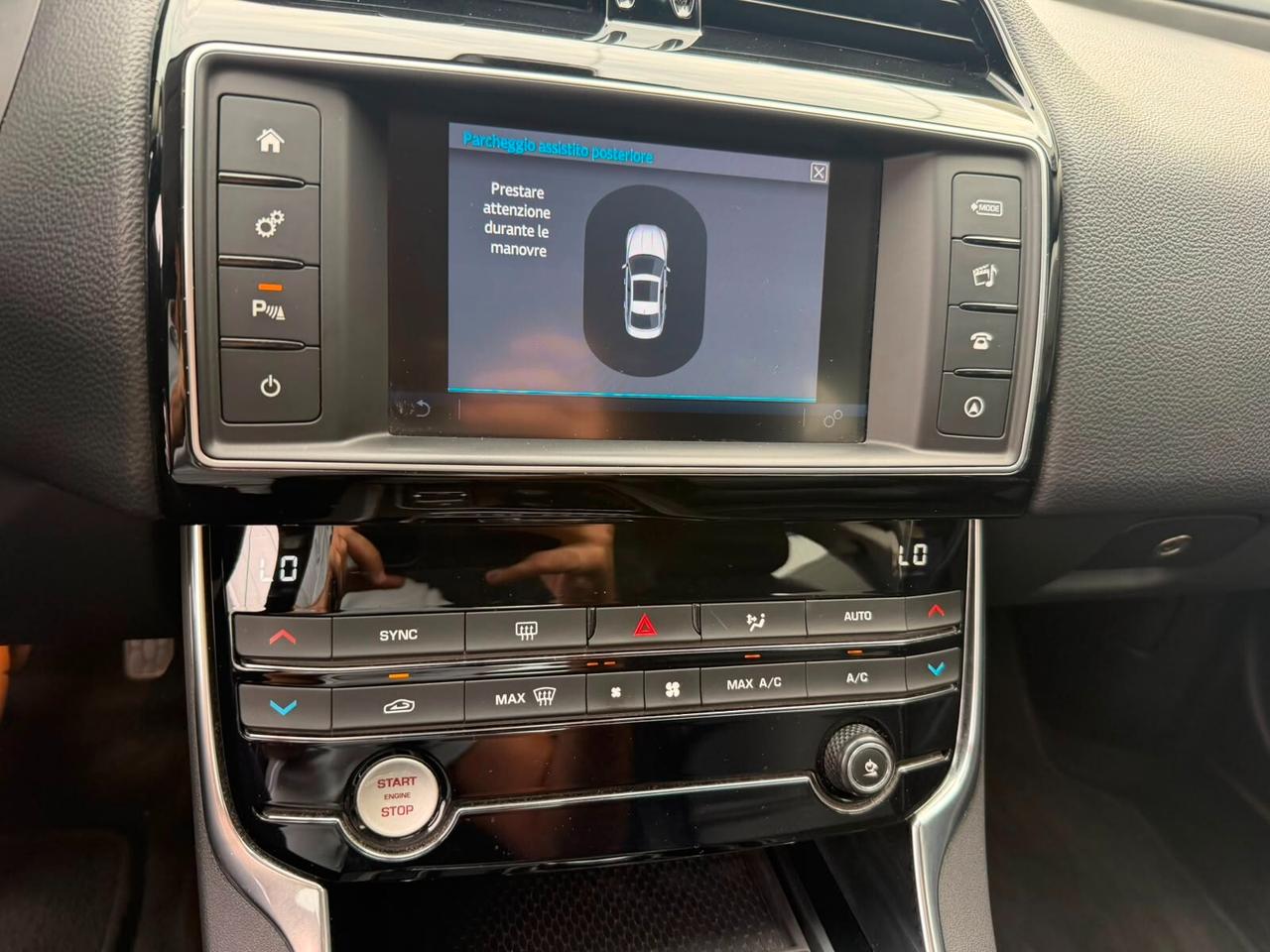 Jaguar XE XE 2.0d 180cv auto EURO 6