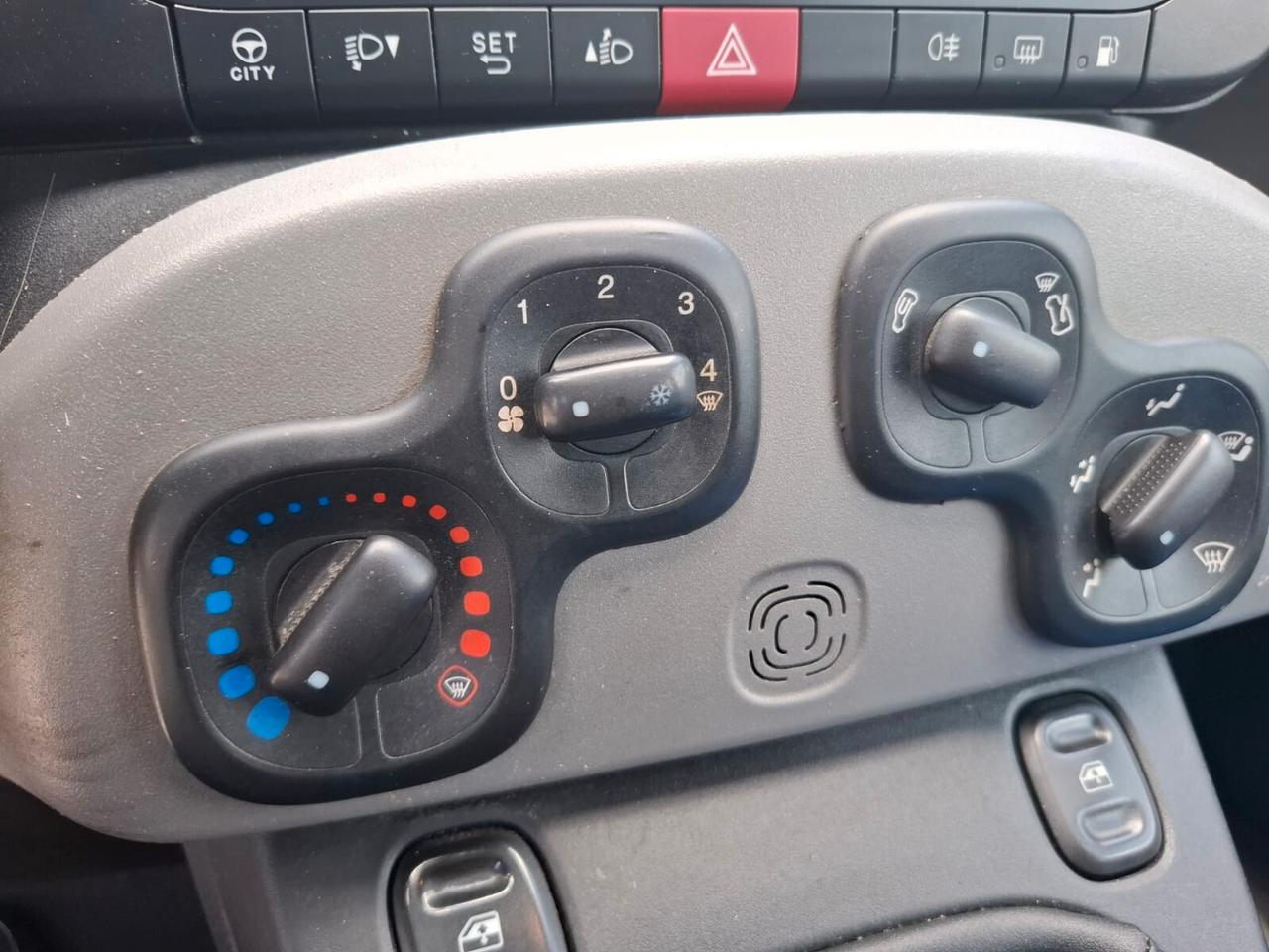 Fiat Panda 0.9 TwinAir Turbo Natural Power Lounge
