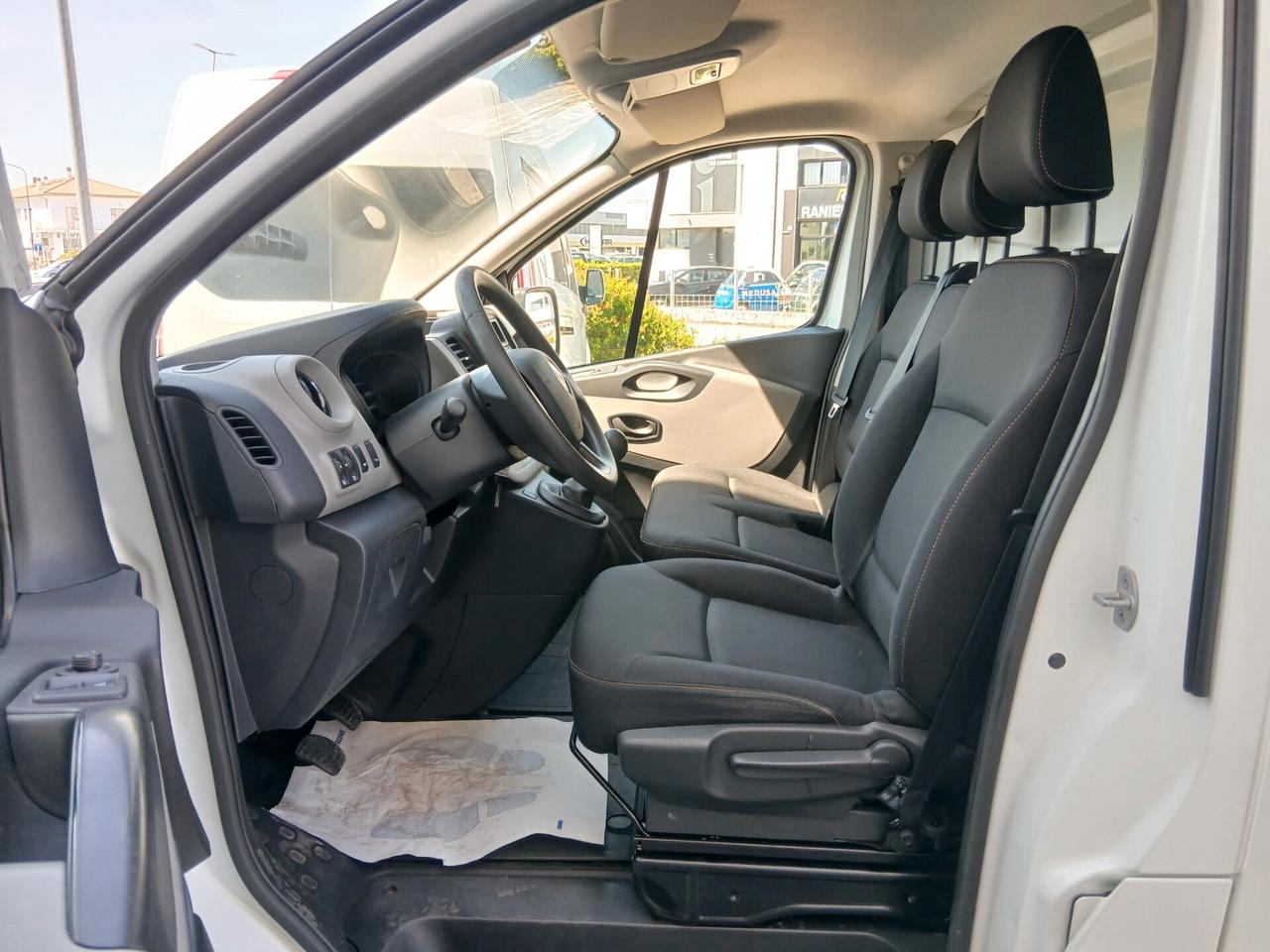 Renault Trafic 1.6 Dci 125cv Tetto alto IVA INCLUSA NON DEDUCIBILE