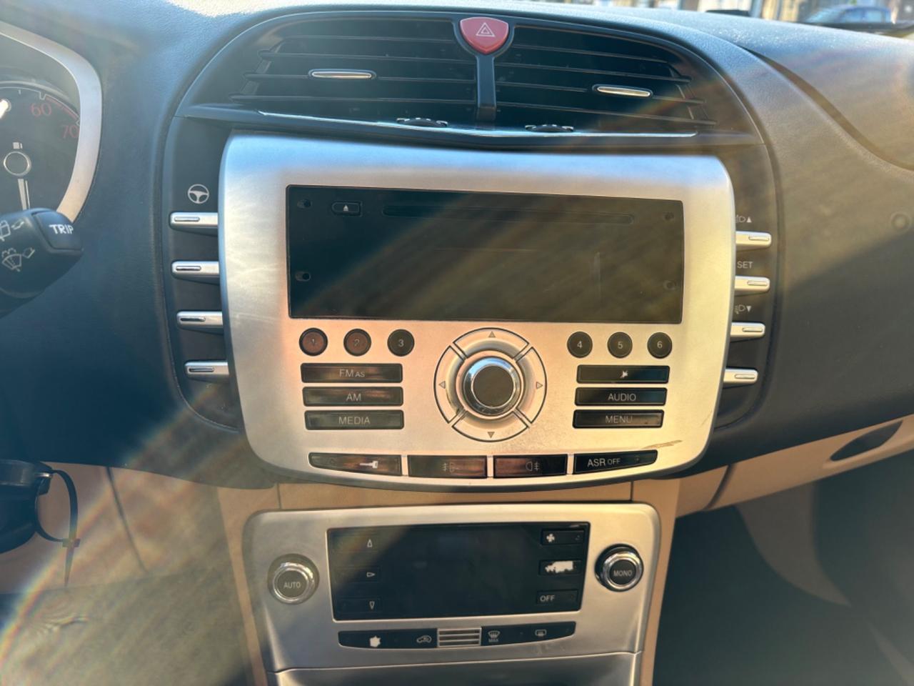 Lancia Delta 1.4 T-Jet 120 CV