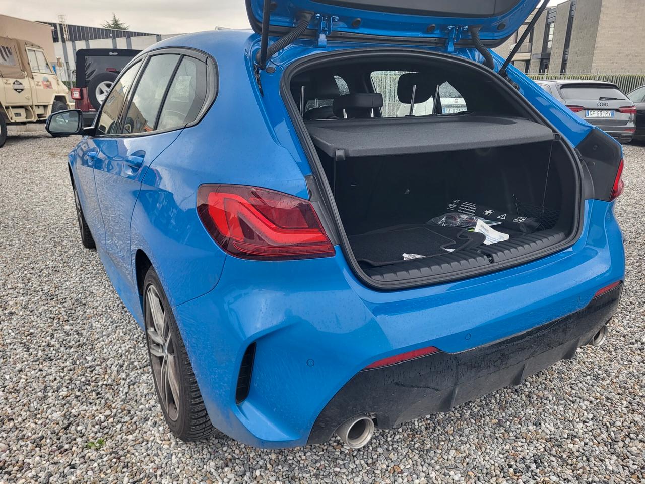 Bmw 118 118d 5p. Msport