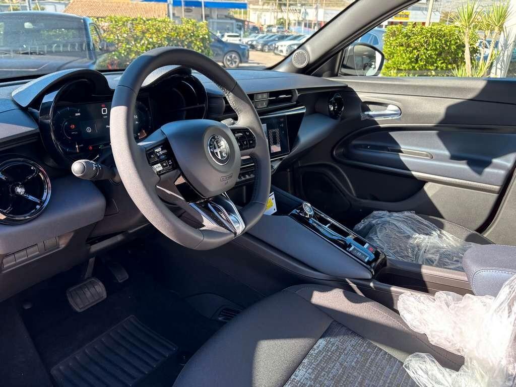Alfa Romeo Junior 1.2 Hybrid Sprint 2026/ KM 0 IVA ESPOSTA Tua a solo 279 Euro al mese