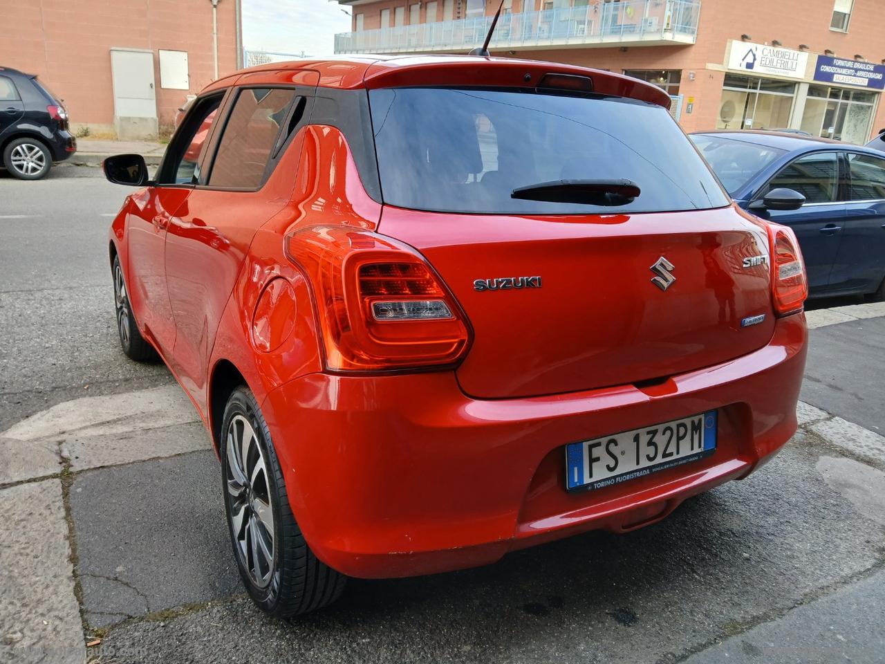 SUZUKI Swift 1.2 Hybrid Top