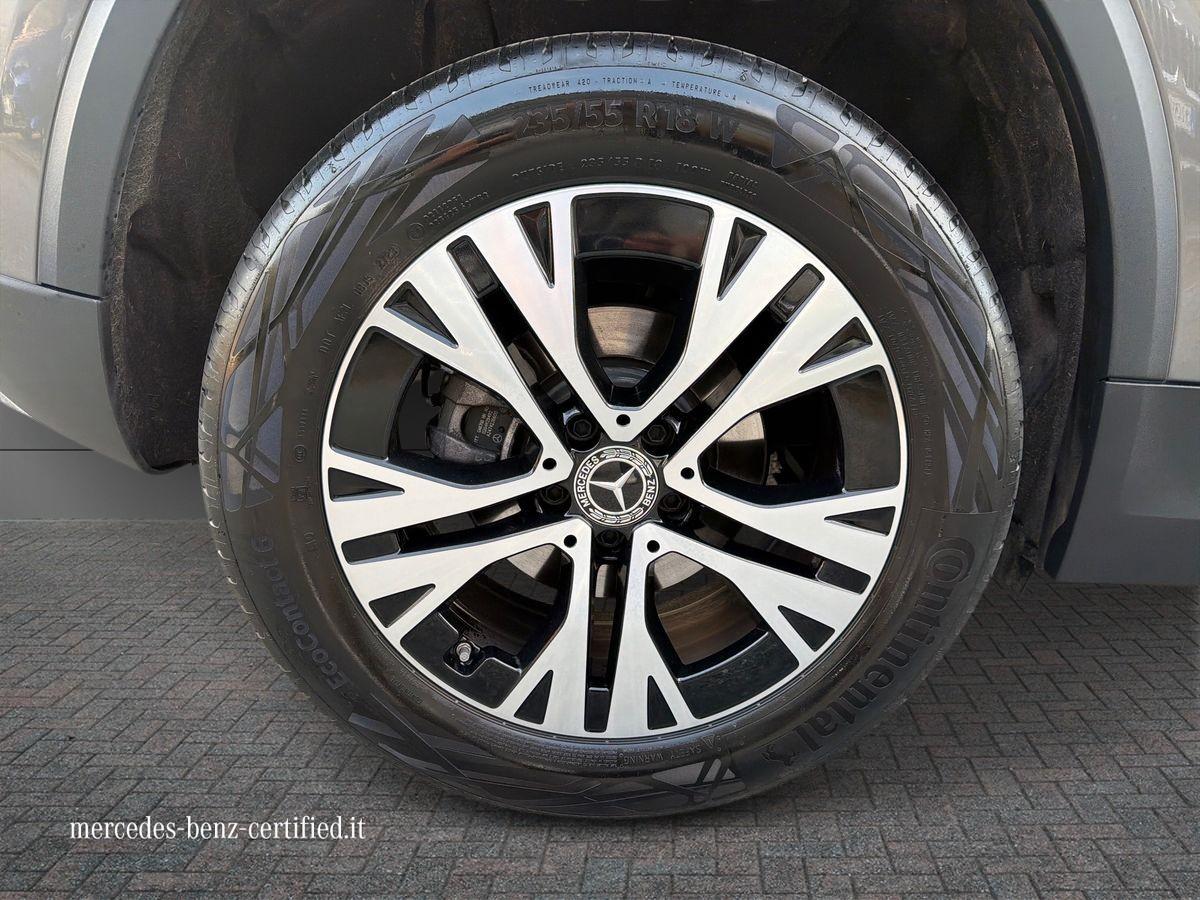 Mercedes-Benz GLA 180 Progressive Advanced auto