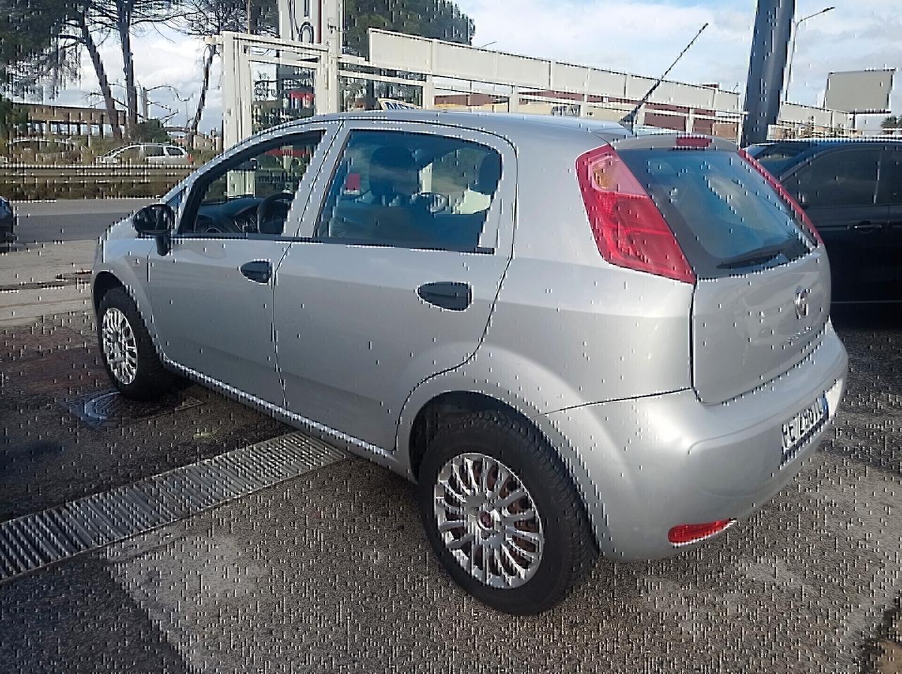 Fiat Punto 1.4 8V 5 porte Natural Power Street 2016