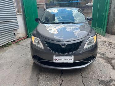 Lancia Ypsilon 1.2 69 CV 5 porte S&S Gold