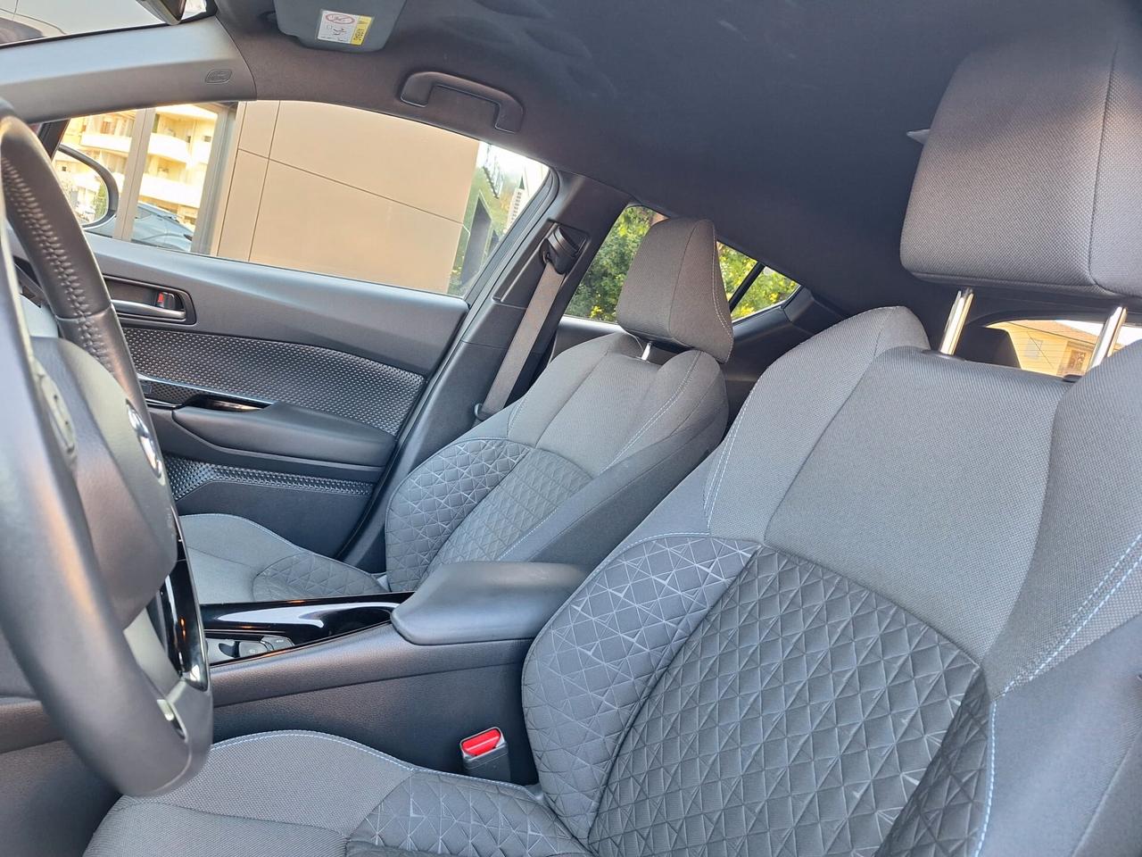 Toyota C-HR 1.8 Hybrid E-CVT GR Sport X NEOPATENTATI Unico Proprietario, Iva Esposta