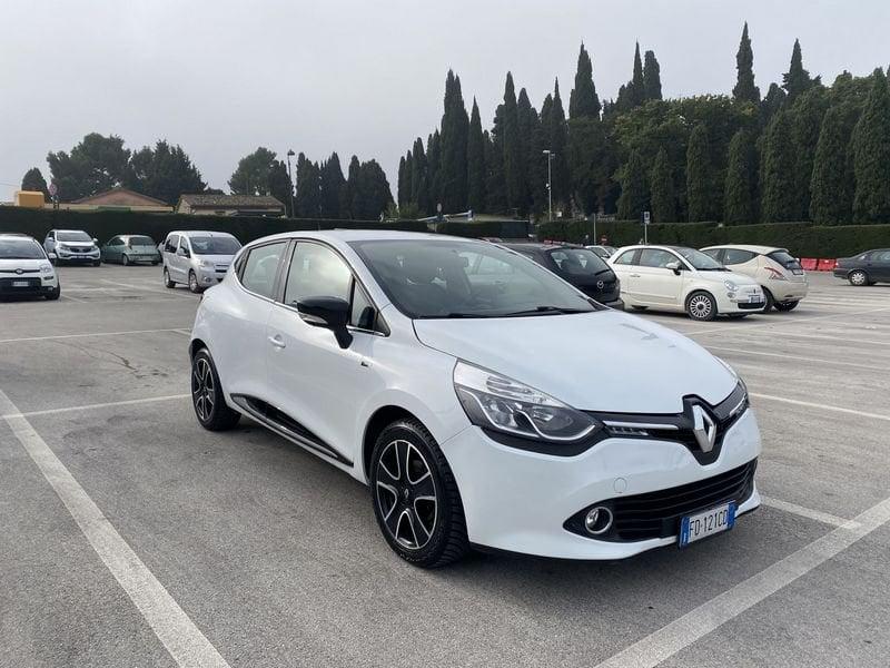 Renault Clio 1.2 75CV 5 porte Duel