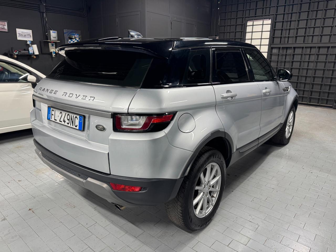 Land Rover Range Evoque 2.0 TD4 150 CV 5p. HSE
