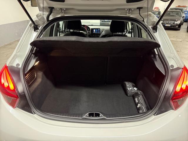 PEUGEOT 208 1° serie PureTech 82 Stop&Start 5 porte Signature