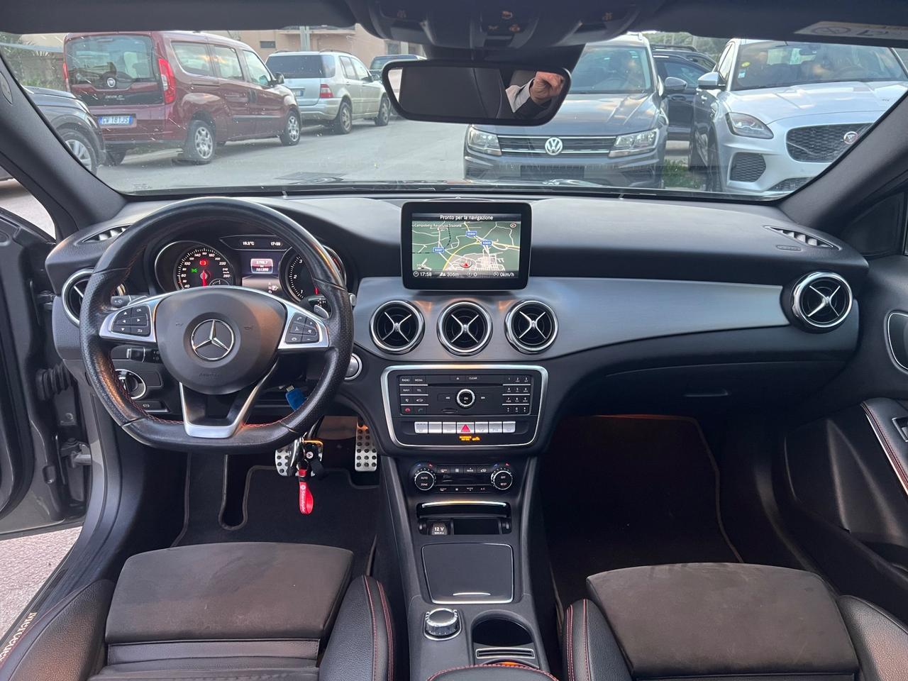 Mercedes-benz GLA 200 d Automatic Premium Amg