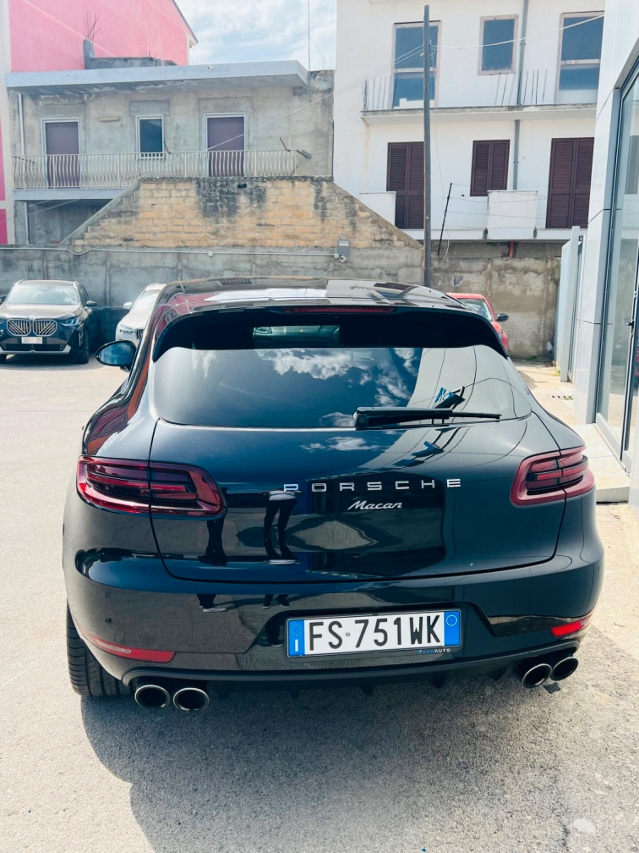 Porsche Macan 2.0 252cv pdk possibilità noleggio no scoring