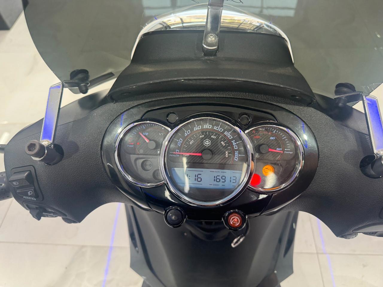 Piaggio Beverly 300 i.e. POLICE