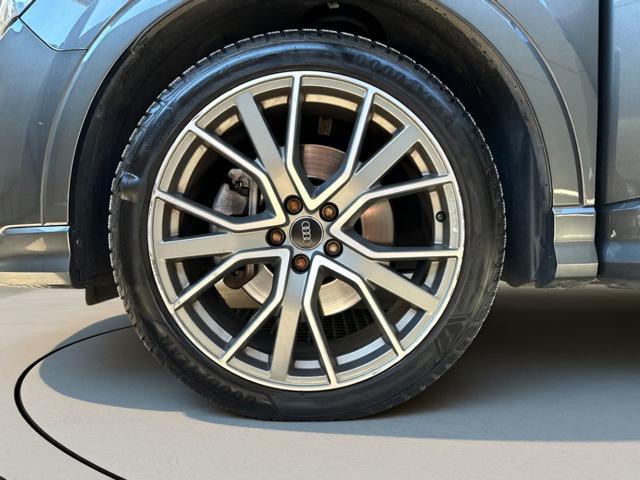 AUDI Q3 40 TFSI quattro S tronic S line edition