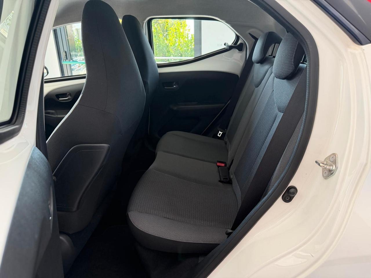 Toyota Aygo Connect 1.0 VVT-i 72Cv 5p x-cool