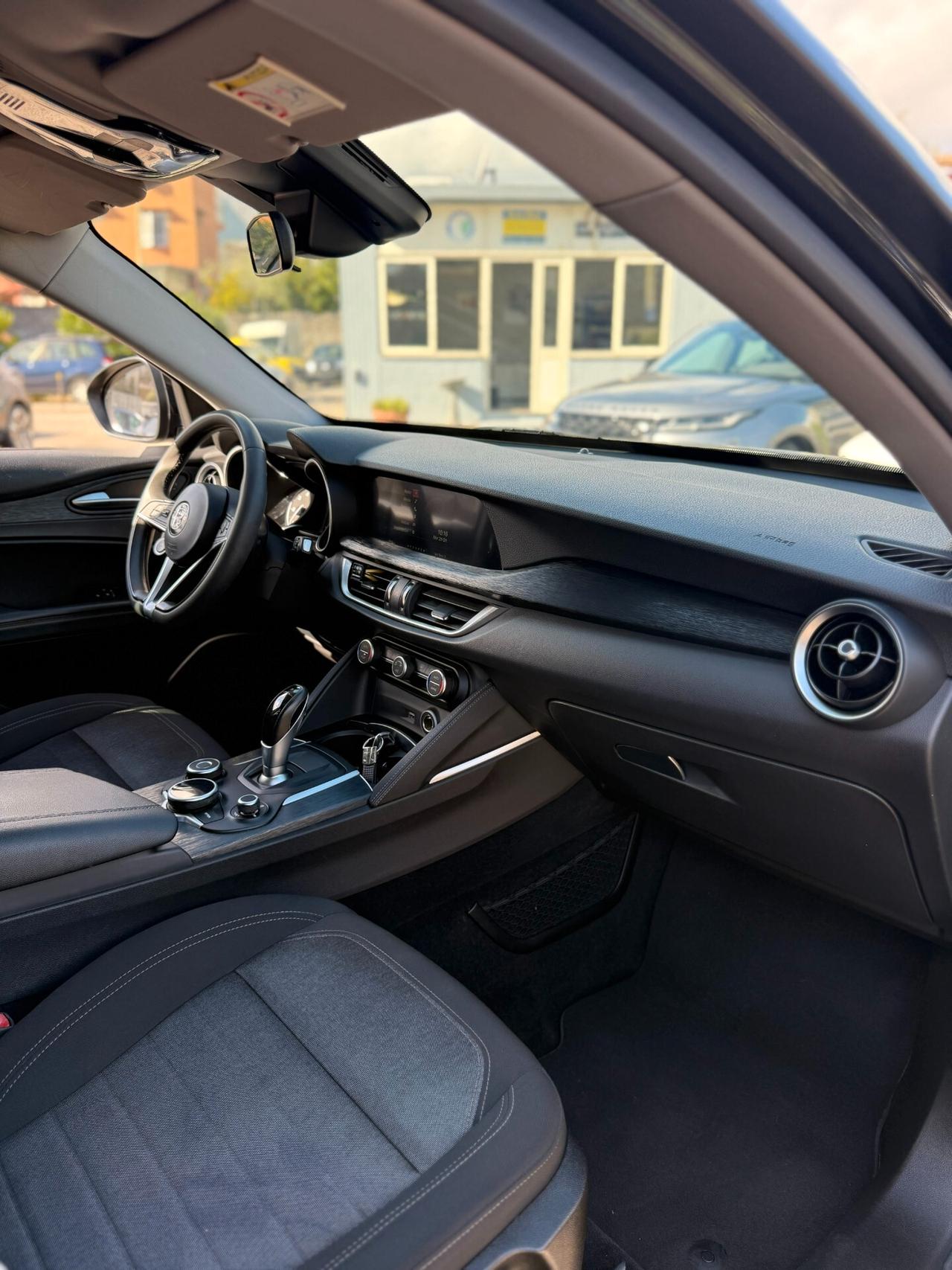 Alfa Romeo Stelvio 2.2 Turbodiesel 190 CV AT8 Q4 Business