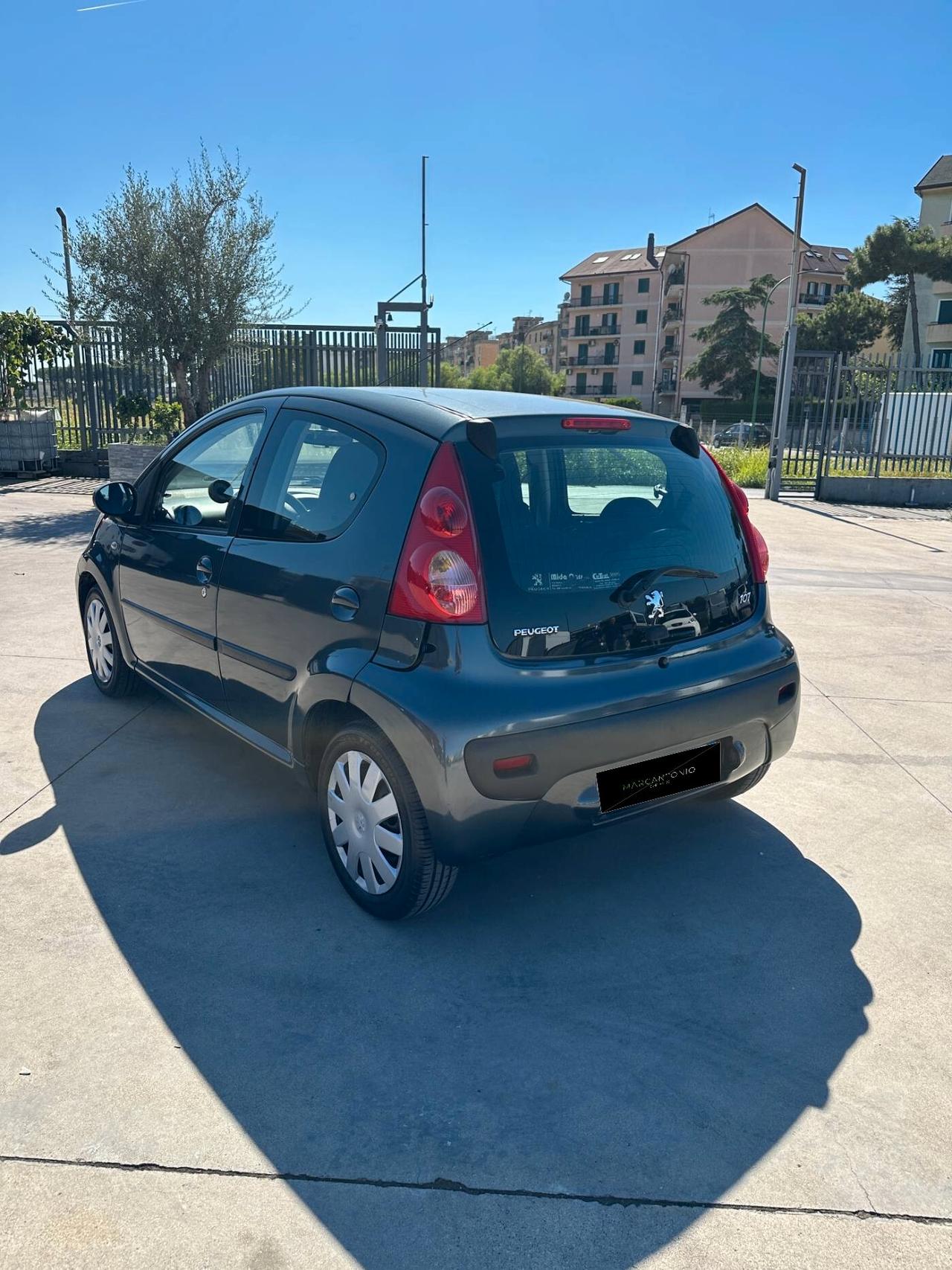 Peugeot 107 1.0 Gpl