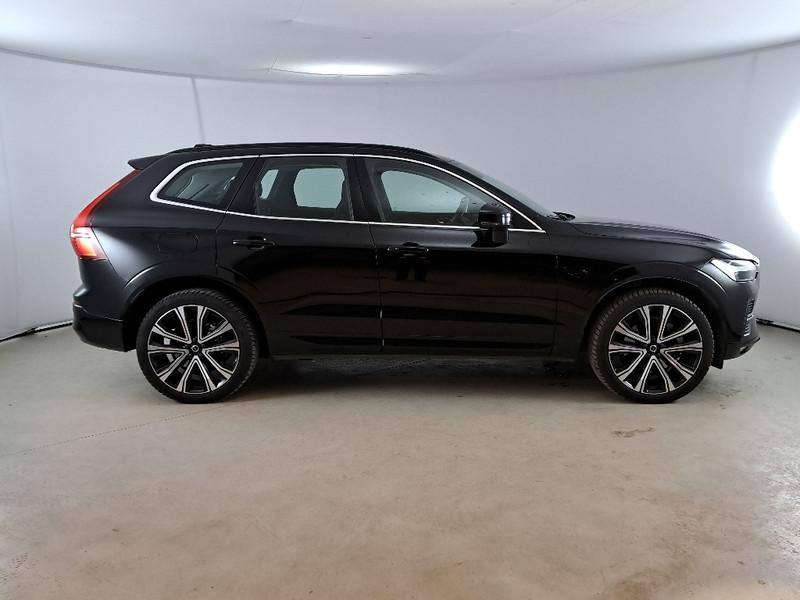 VOLVO XC60 B4 D AWD automatico Momentum Pro