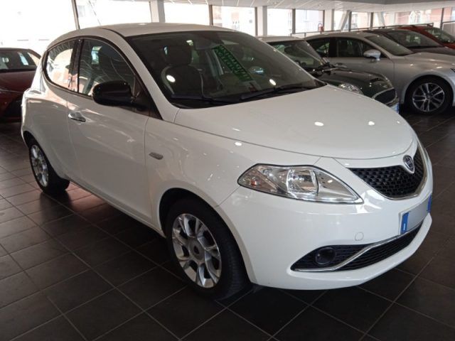 LANCIA Ypsilon 1.2 69 CV 5 porte Elefantino