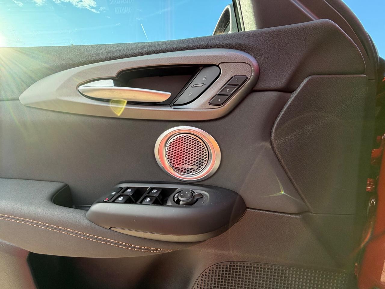 Alfa Romeo Tonale 1.3 280 CV PHEV AT6 Q4 Veloce