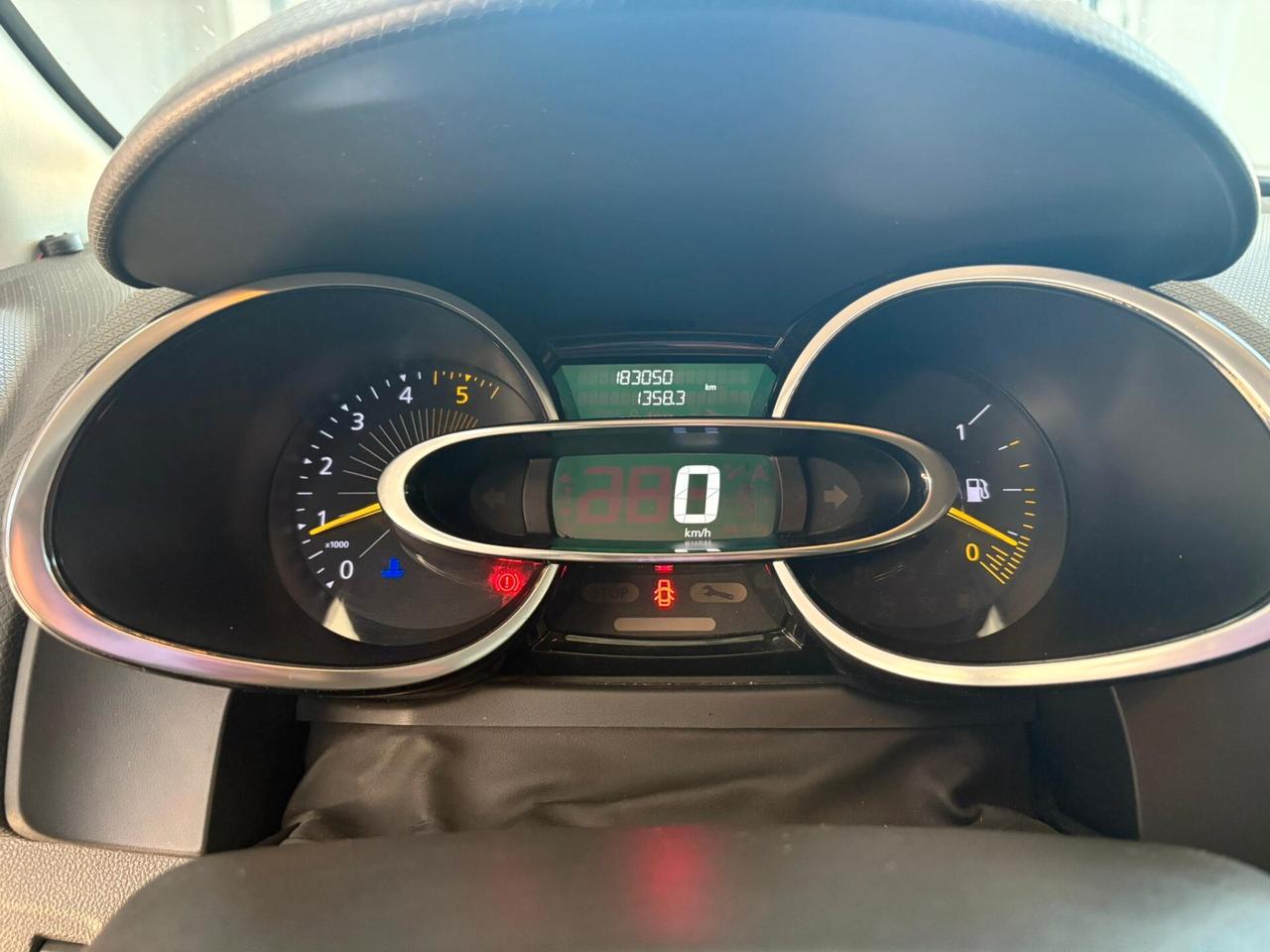 Renault Clio dCi 8V 90 CV Start&Stop 5 porte Energy Duel