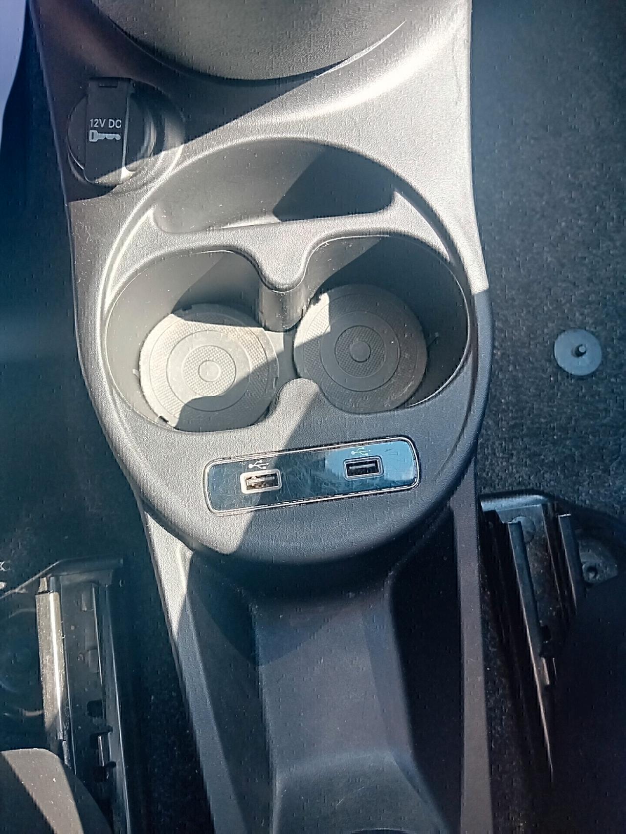 Fiat 500 1.0 Hybrid Red