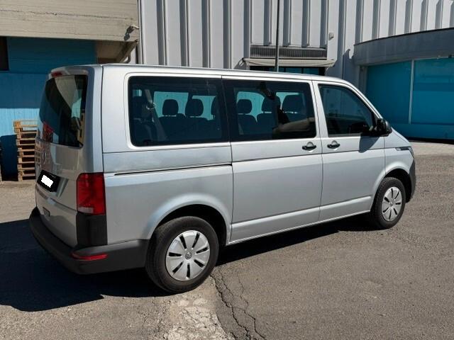 Volkswagen Caravelle T6 9 posti