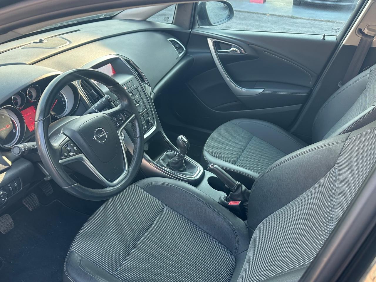 Opel Astra 1.7 CDTI 130CV Sports Tourer Cosmo