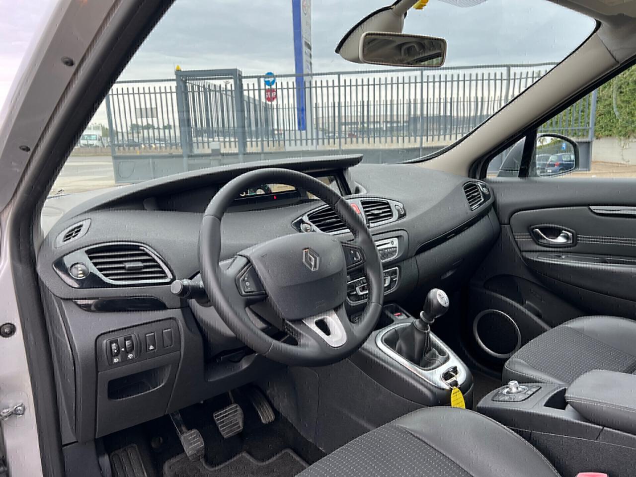 Renault Scenic Scénic X-Mod 1.5 dci 110cv TETTO - 2011