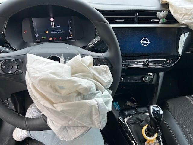 Opel Corsa 1.2 GS 2024 sinistrata incidentata