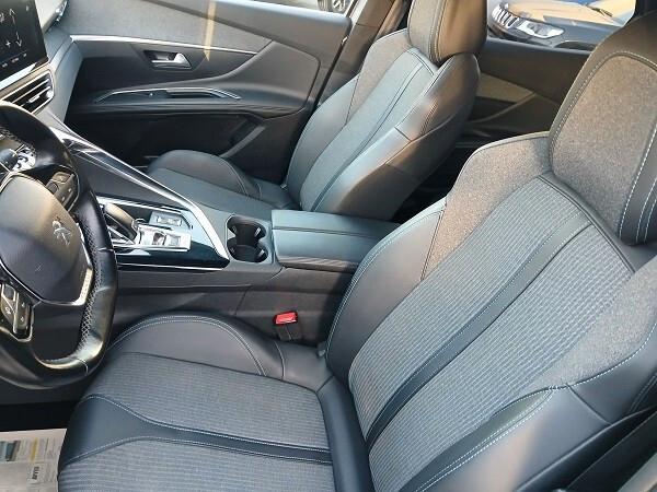 PEUGEOT 3008 1.5 BLUEHDi 130 CV EAT8 ALLURE PACK S&S