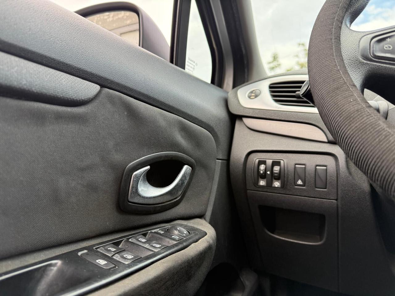 Renault Scenic Scénic X-Mod 1.5 dCi 110CV Dynamique