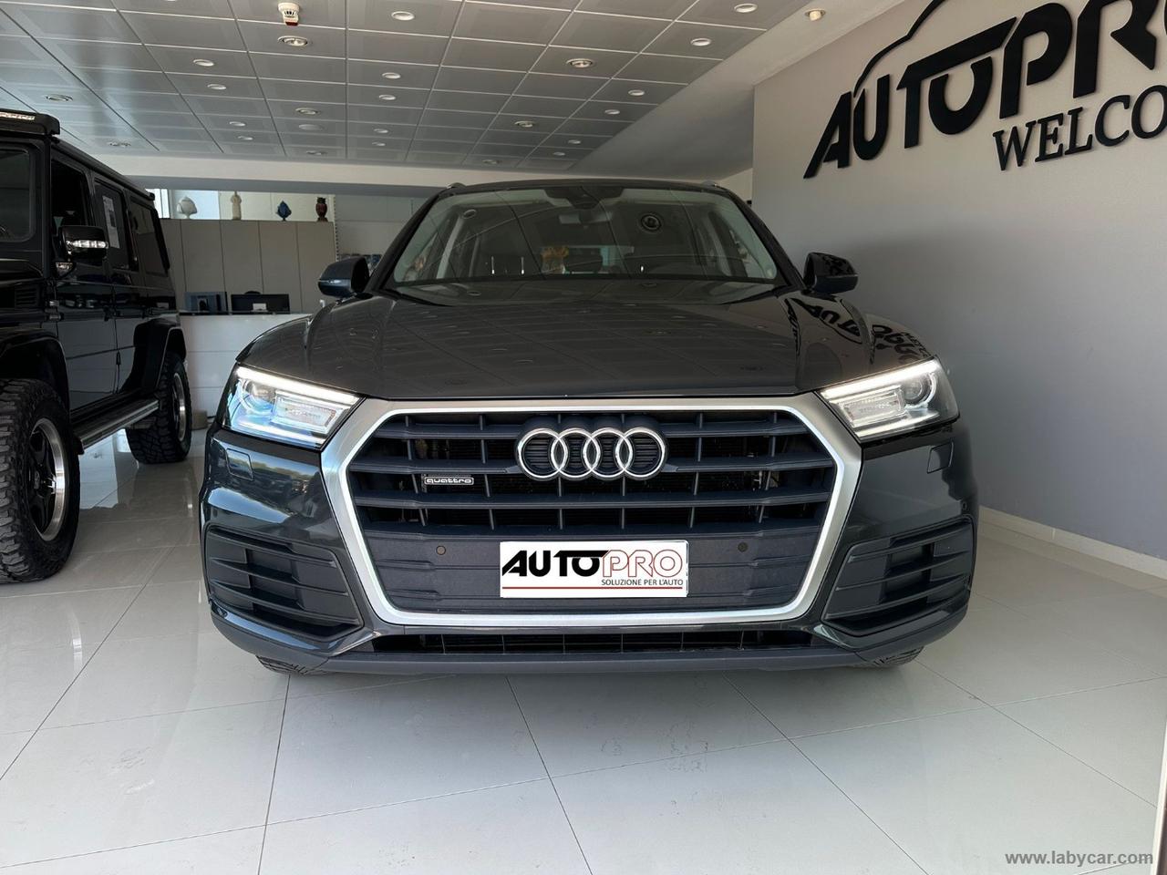 AUDI Q5 35 TDI quattro S tronic Business