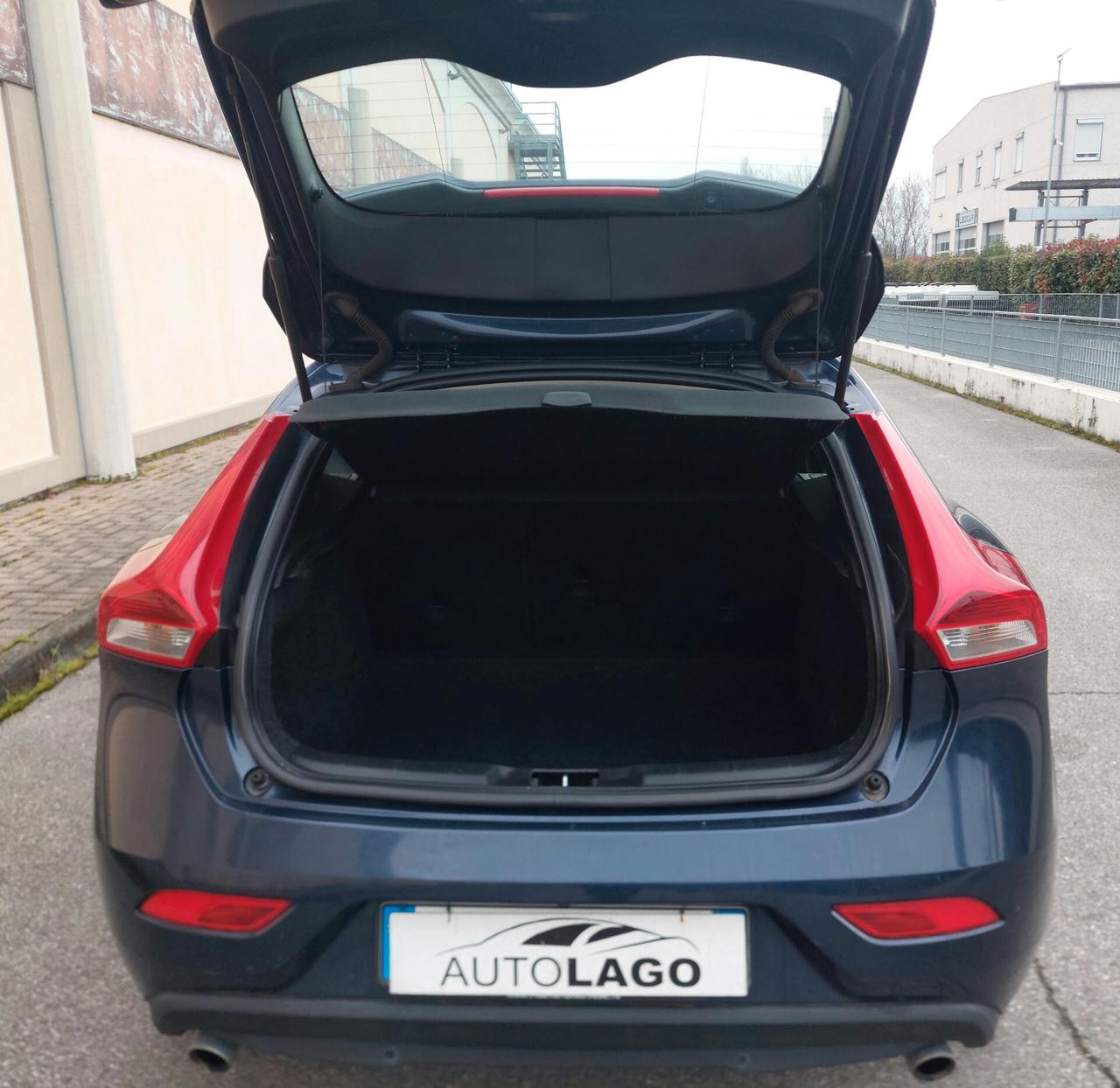 Volvo V40 D3 Momentum